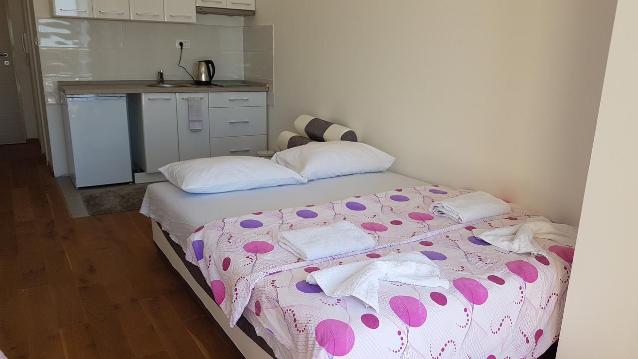 רפאלוביץ' Lux Apartment Vidovic מראה חיצוני תמונה
